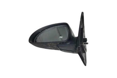 Kia cee left side - side, wing