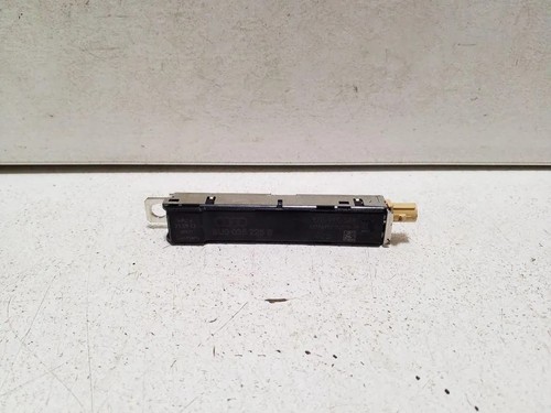Audi antenna amplifier - antenna,